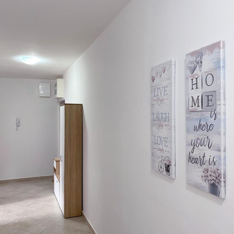 Apartment Varezic Pluzine Exterior photo